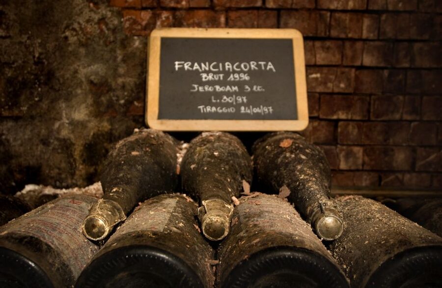 From Bergamo: Winery Tour in Franciacorta with Lunch - The main drawbacks to keep in mind