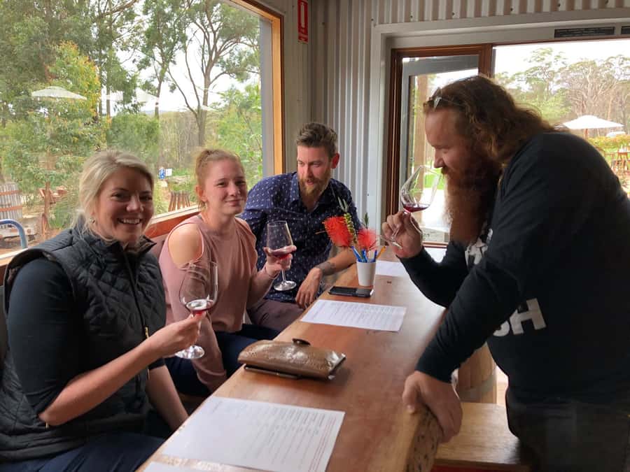 From Canberra: Winery, Distillery, & Tasting Tour with Lunch - Local Spirits and Sweets: Gin, Chocolate, and the Best Kind of Contrast