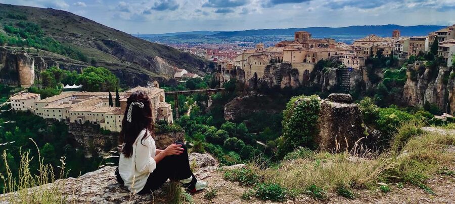 From Madrid: Visit Cuenca and a vineyard in the Spanish Tuscany - Starting from Madrid at Puerta de O’Donnell: how the day really flows
