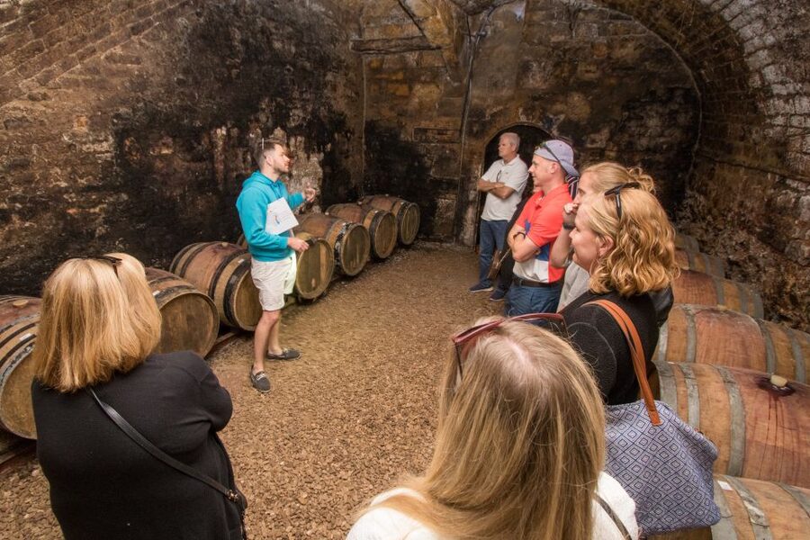 From Paris: Burgundy Region Winery Tour with Tastings - Leaving Paris and getting to Chablis without losing the day