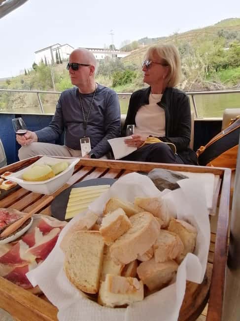 From Porto: 2 Boutique Wineries w/ Winery Lunch & 1-h cruise - Key moments that make this Douro day work