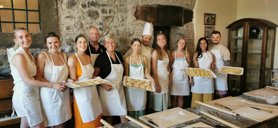 From Rome: Pasta Masterclass & Wine Tour in the Vineyard - Key things that make this day trip work