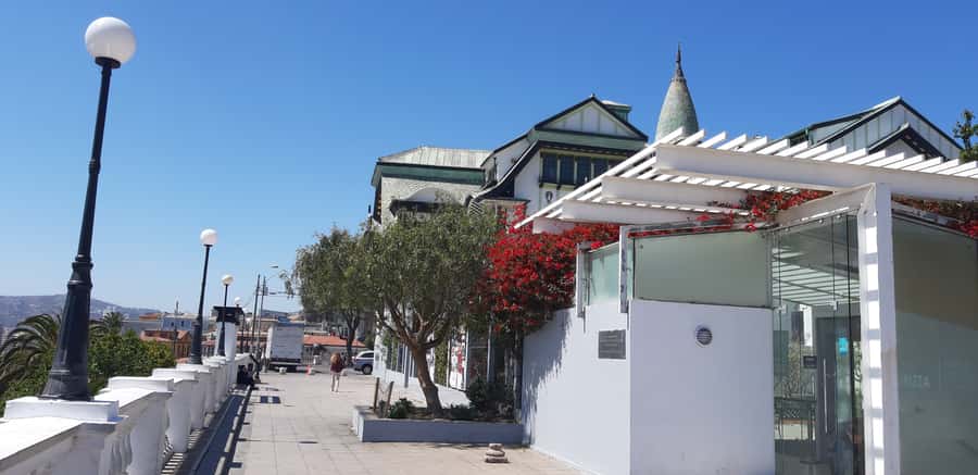 From Santiago: Isla Negra, Pablo Neruda Museum & Winery Tour - Pablo Neruda’s Isla Negra Museum: more than a famous name