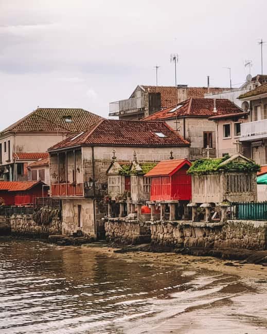 From Santiago: Rías Baixas Tour with boat trip and winery - Food Reality Check: Seafood Dreams vs What’s Included