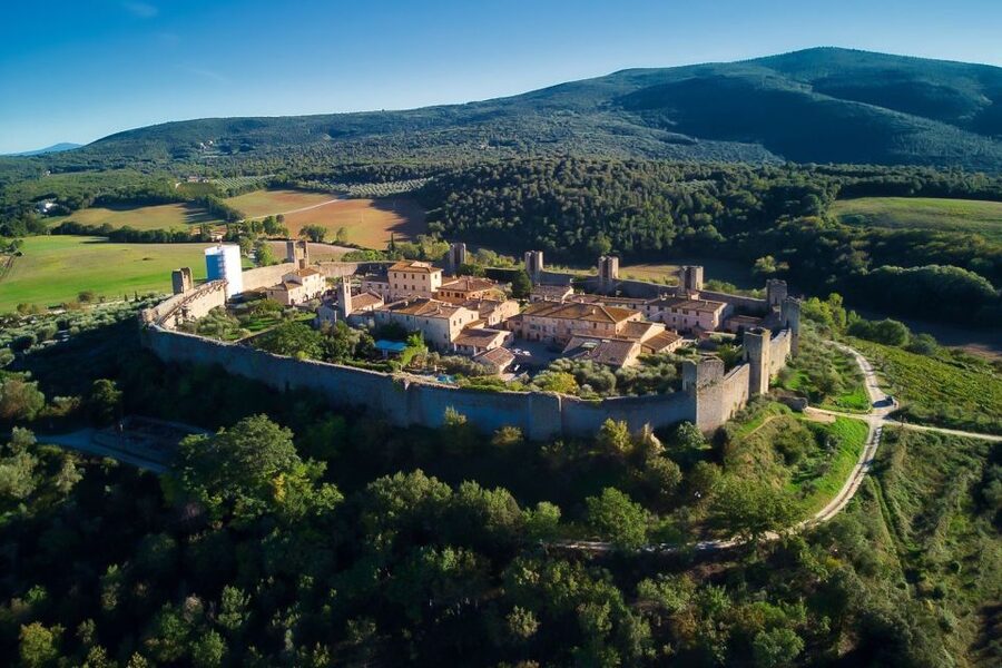 From Siena: Day Tour in a Vintage Fiat 500 with Winery - Winery Stop in the Chianti Hills: Wine Tasting Plus Food