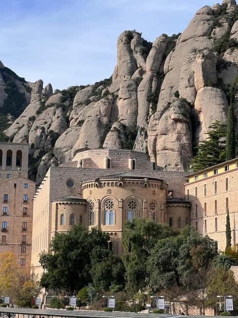 From Sitges: Montserrat, Lunch and Winery, Free Hotel Pickup - Who Should Book This Montserrat + Penedès Tour?