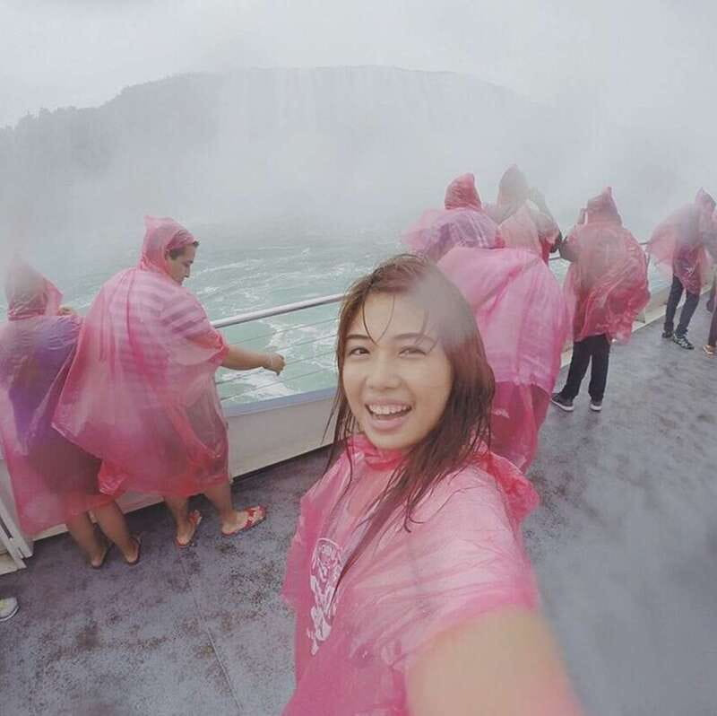 From Toronto: Niagara Falls Full-Day Bus Tour & Winery Stop - Optional Upgrades at the Falls: Hornblower vs. Journey Behind the Falls