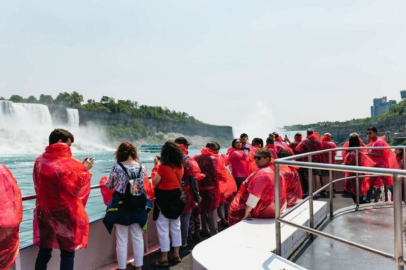 From Toronto: Niagara Falls + Winery, Cruise, & Lunch Option - Getting On the Bus: Pickup Times and a Comfortable 10-Hour Pace