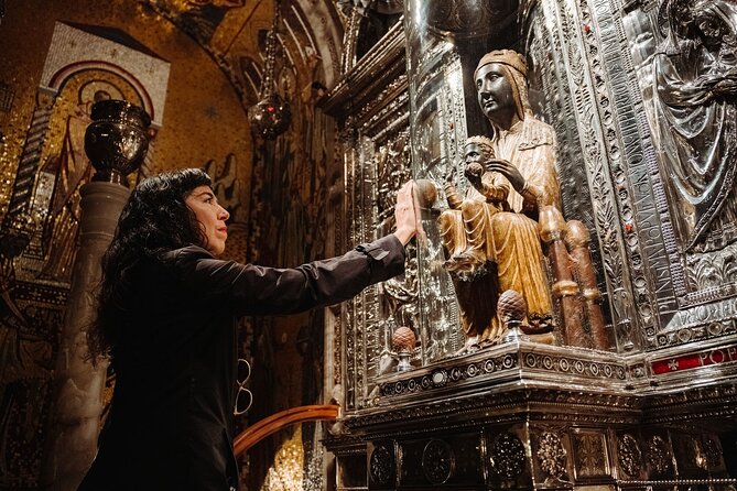 Full-Day Trip Barcelona to Montserrat Monastery & Cava Winery - 45 minutes to choose your Montserrat pace: museum, market, coffee, and viewpoints