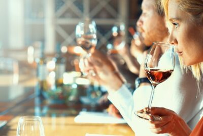 Full-Day Wine Tasting Tour in Auckland with 3-Course Vineyard Lunch - The schedule: what 5 hours of winery time actually feels like