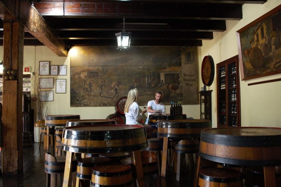 Funchal: H.M. Borges Winery Guided Tour with Wine Tasting - How the guided tour is structured (and why it works)