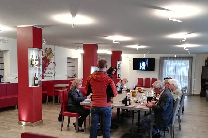GOLD EXPERIENCE - Winery tour & tasting at Villa Corniole - Logistics that matter: meeting point, mobile ticket, and timing