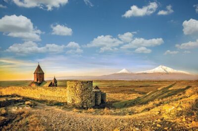 Group tour: Khor Virap, Noravank, Areni Winery and Cave - Noravank’s cliffside churches: Where Armenian architecture does the talking
