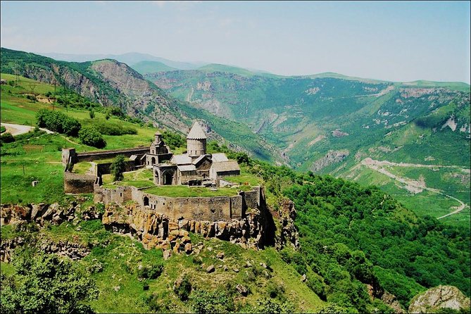 Group Tour: Shaki waterfall, Tatev monastery & ropeway, Hin Areni winery - Stop 4: Tatev Monastery and the reason it feels so defensible