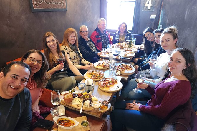 Half-Day Canberra Winery Tour to Murrumbateman /w lunch - Stop 3: Four Winds Vineyard for pizza lunch and paired tastings
