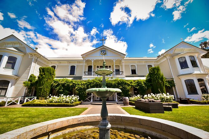Hawke's Bay Historic Wineries Tour - Featuring NZ oldest Winery - Bluff Hill Lookout: port views, Pacific air, and Napier’s Art Deco skyline