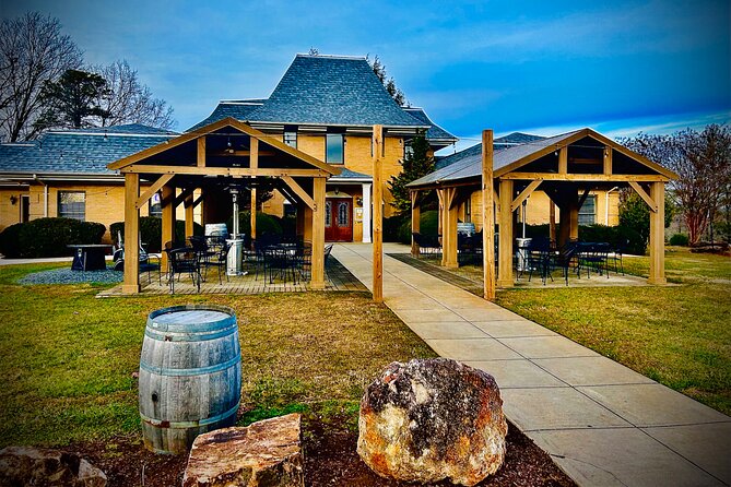 Helen N. Georgia Private Winery Tour, Dine and Shop from Atlanta - Helen, Georgia: A Free Alpine-Style Break for Shopping and Food
