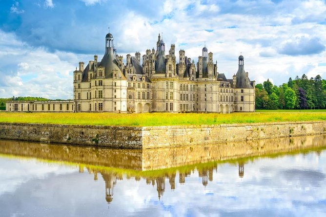 Incredible Loire castles tour with lunch and a vineyard visit - Key points to know before you go
