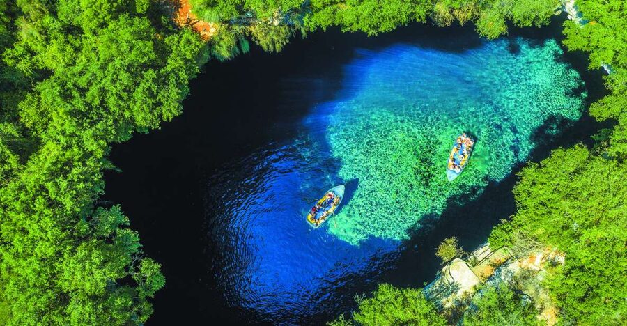 Kefalonia Highlights Robola Winery, Melissani & Fiscardo - Key things you’ll notice on this Kefalonia highlights day