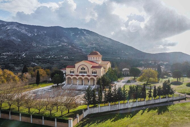 Kefalonia Highlights: Robola Winery, Melissani Lake & Fiscardo - Melissani Lake: The Underground Tunnel to a Boat Ride