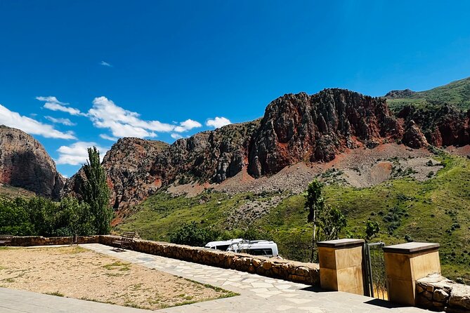 Khor Virap, Areni & Noravank: Sacred Monasteries & Wine - Khor Virap: Gregory the Illuminator and a monastery in the Ararat plain