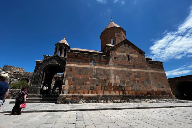 Khor Virap, Areni & Noravank: Sacred Monasteries & Wine - Who should choose this private sacred-stops and wine day