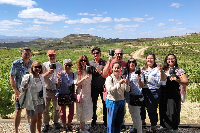 La Rioja wine tour: winery and traditional lunch from Bilbao - Stop 1 in Laguardia: medieval town vibes and Rioja views