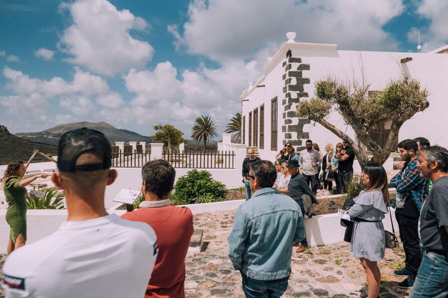 Lanzarote: Vineyard Tour with Wine and Chocolate Tasting - Price and value: what $28 buys you on Lanzarote