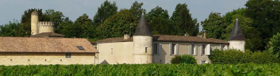 Libourne: Winery Tour with Wine and Chocolate Tasting - The 75-minute flow: meeting at Accueil and tasting at the end