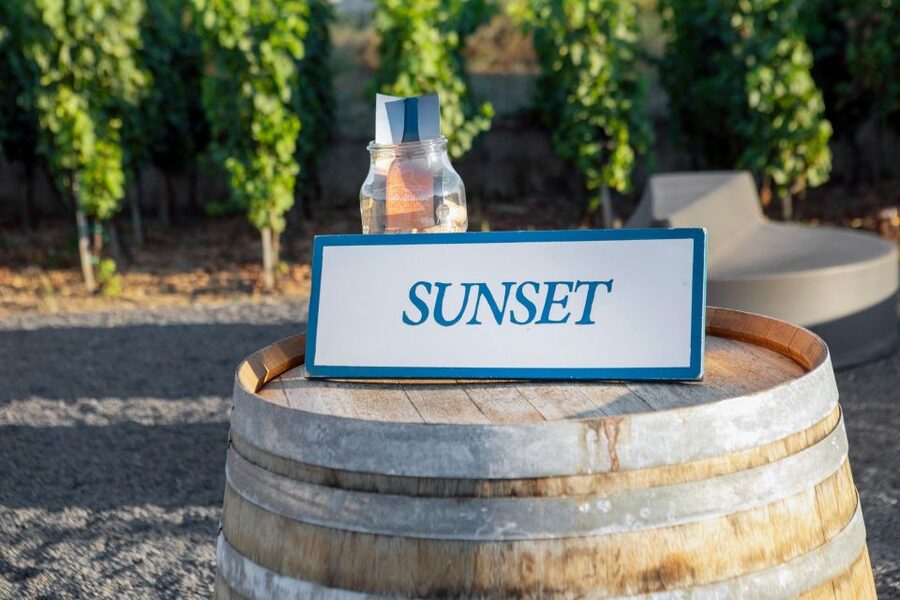 LIPARI WINERY - SUNSET WINE TASTING - The sunset setup: why the timing feels like part of the wine