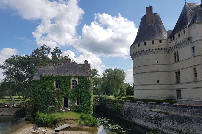 Loire Valley from Tours : Azay-le-Rideau, Villandry, 2 Wineries - Stop 2: Château de Villandry Gardens with a Guided Focus