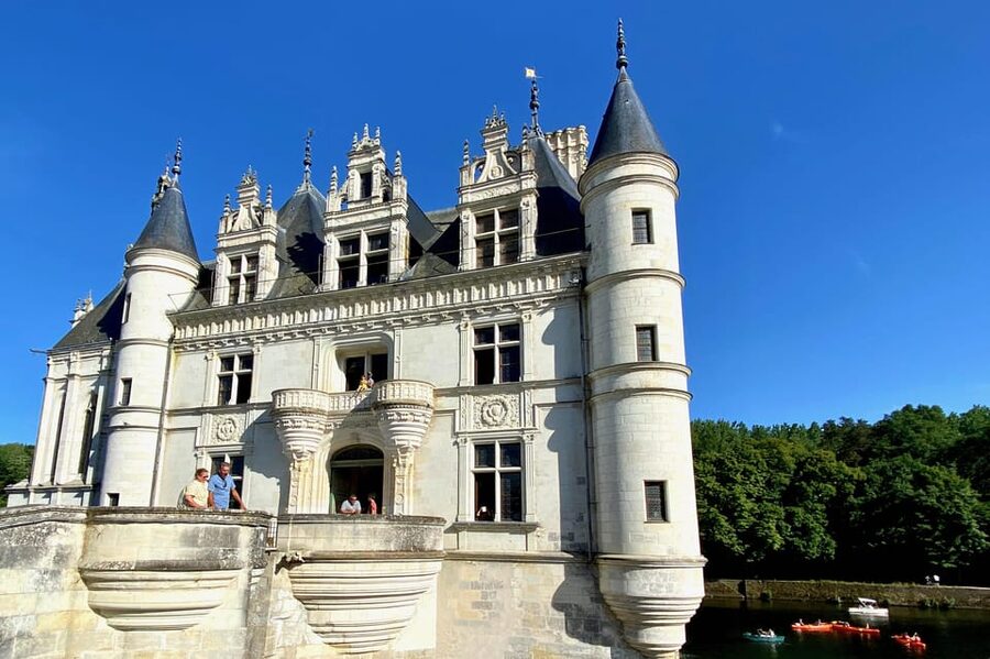 Loire Valley Royal Castles Small Group Day Trip from Paris - 07:30 Paris Pickup to Loire Drive: How the Day Actually Feels