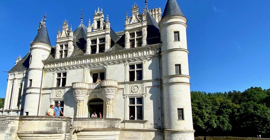 Loire Valley Royal Castles Small Group Day Trip from Paris - Château Royal de Blois: Royal Apartments and Joan of Arc’s Blessing
