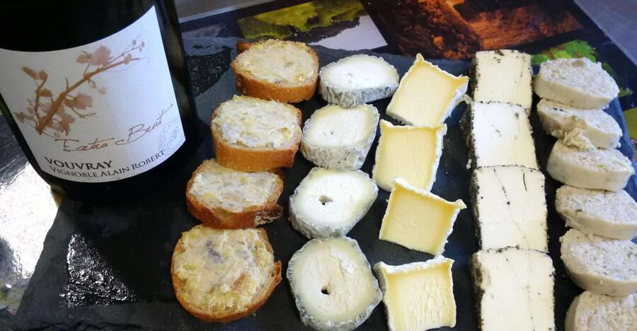 Loire Valley: Vouvray Vineyard Tour and Wine Tasting - Vouvray in Chançay: meet the winemaker’s family