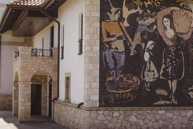 Lundër: Lundra Winery Guided Tour with Wine Tasting - Where Lundra Winery fits on a Tirana-area day