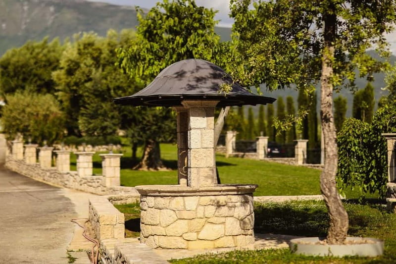 Lundër: Lundra Winery Guided Tour with Wine Tasting - Price and value: is $34 a fair deal?