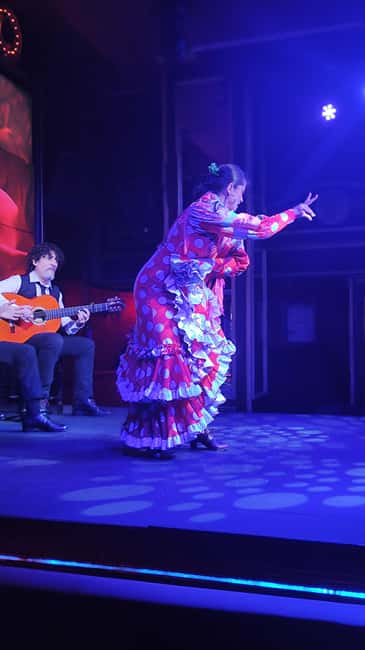 Malaga: PREMIUM TAPAS TOUR Paella, Tapas, Winery & Flamenco - Entering Malaga Like a Local: How This Tour Feels in Real Life