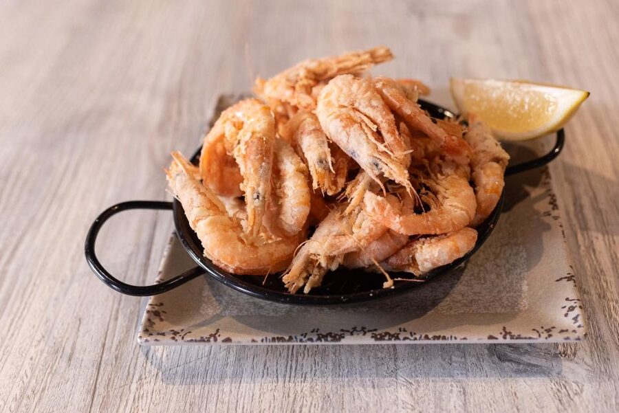 Malaga: PREMIUM TAPAS TOUR Paella, Tapas, Winery & Flamenco - First Restaurant Stop: Tapas and Three Dishes With a Drink