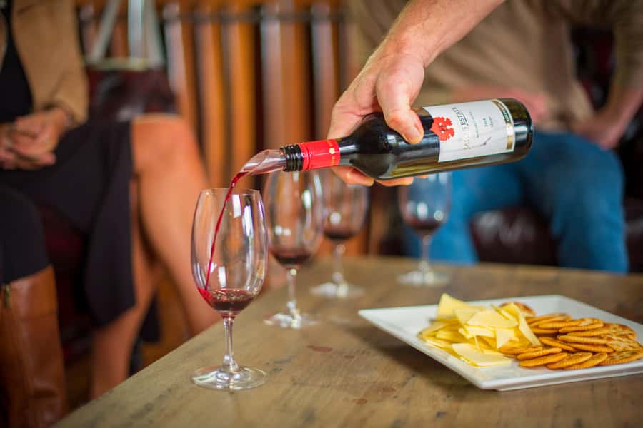 Margaret River: Winery Tour with Lunch and Brewery Visit - Entering Margaret River: your day starts with Cheers pickup