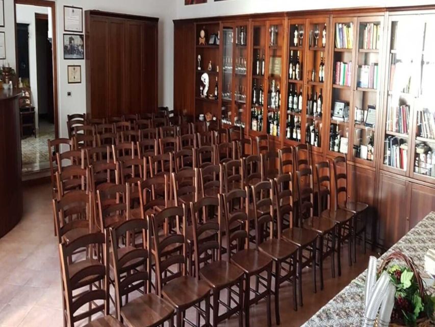 Marsala: Winery Tour with Wine Tasting and Local Products - Visiting a wine cellar: the practical side of Sicilian wine culture