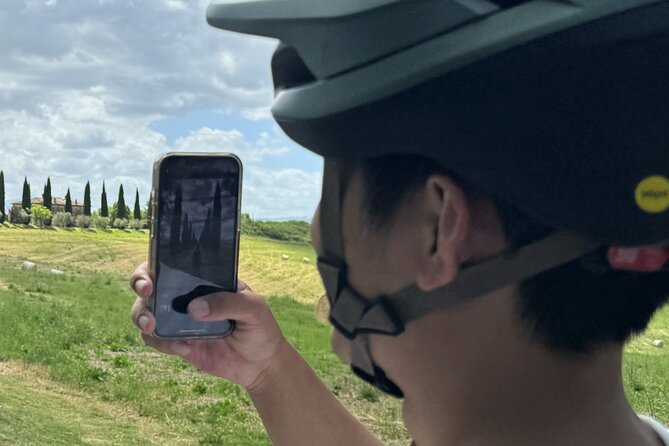 MONTALCINO Private E-Bike & Brunello Winery Experience - Who this tour suits best (and who should think twice)