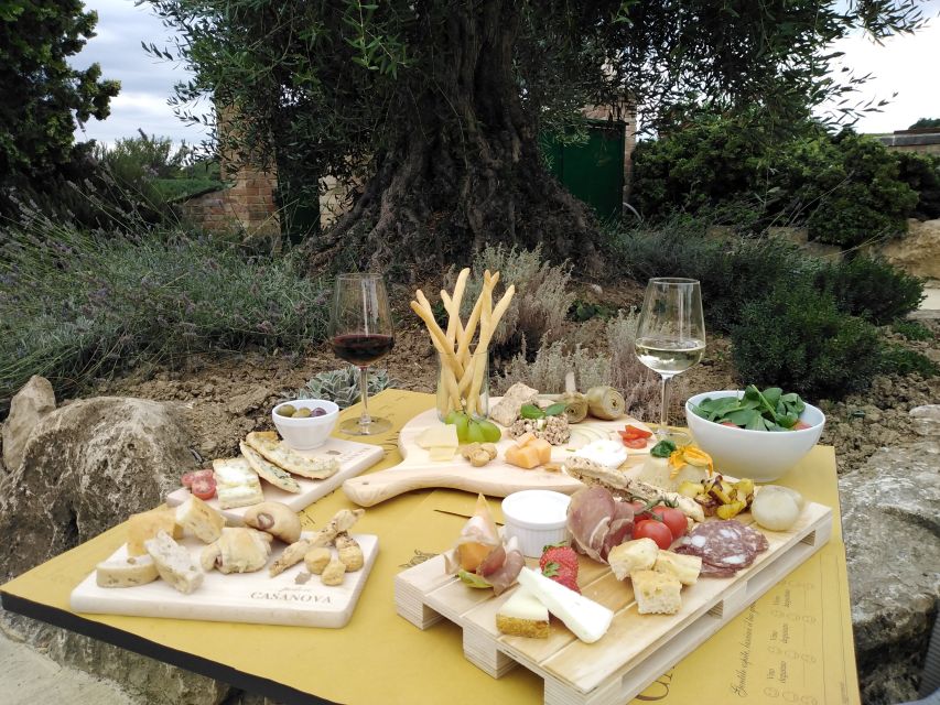 Montepulciano: Tuscan Winery Tour with Wine Tasting & Meal - Wine tasting with your meal: the pairing style that makes courses make sense