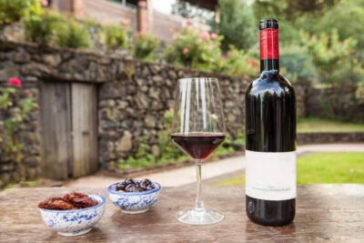 Mount Etna: Winery Tour and Tasting - The 2-Hour Flow: Toast, Winery Walk, Then 5 Wines