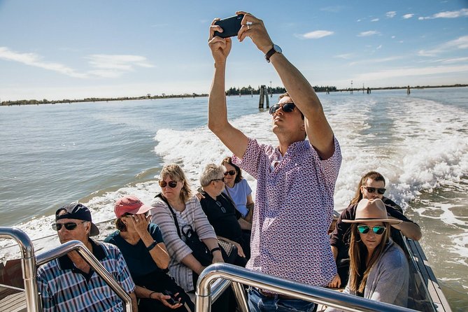 Murano Burano Islands Boat Tour Glass Factory & St Erasmo Winery - Burano’s canals and lace culture: balancing guided time and browsing