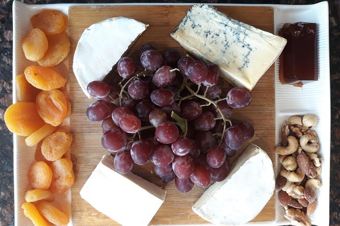 Napier: Afternoon Wine Tasting + visit Silky Oaks Chocolates - Trinity Hill Wines: a leisurely tasting with cheese on board
