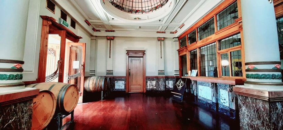 Napier: Winery + Gin Tasting Tour with Lunch Thu Fri Sat - Value check: is $134 worth it for a wine-and-gin day?