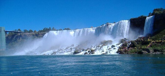 Niagara Falls Day Tour from Toronto Includes Boat Tour and Winery - A Full Niagara Day from Toronto: What You Really Get in 10 Hours
