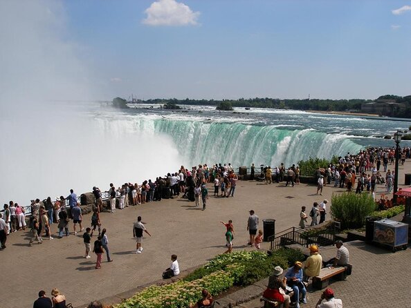Niagara Falls Day Tour Includes Boat Cruise, Winery Stop & Lunch - Key things I’d clock before you go