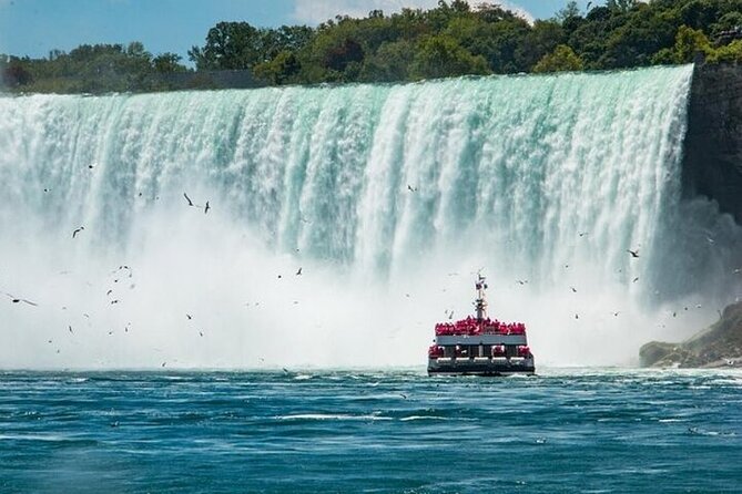 Niagara Falls Tour from Toronto with Winery & Niagara on The Lake - Niagara-on-the-Lake in one hour: charming, but know what you’re buying