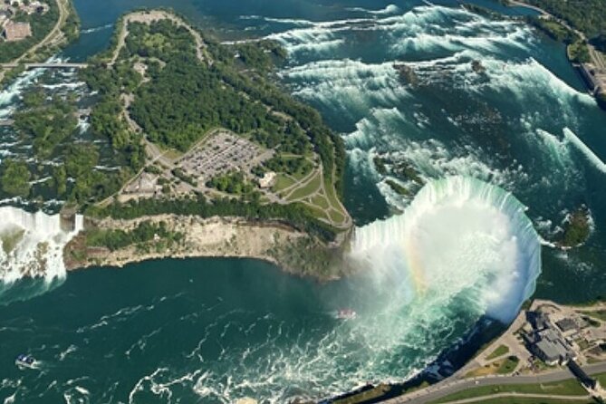 Niagara Falls Tour from Toronto with Winery & Niagara on The Lake - Smart planning tips so you don’t waste time